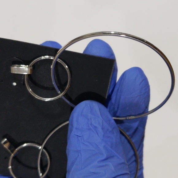 Silver tone Double Hoops Interconnected 2.5-in drop Earrings - Women's Jewelry - Picture 9 of 10